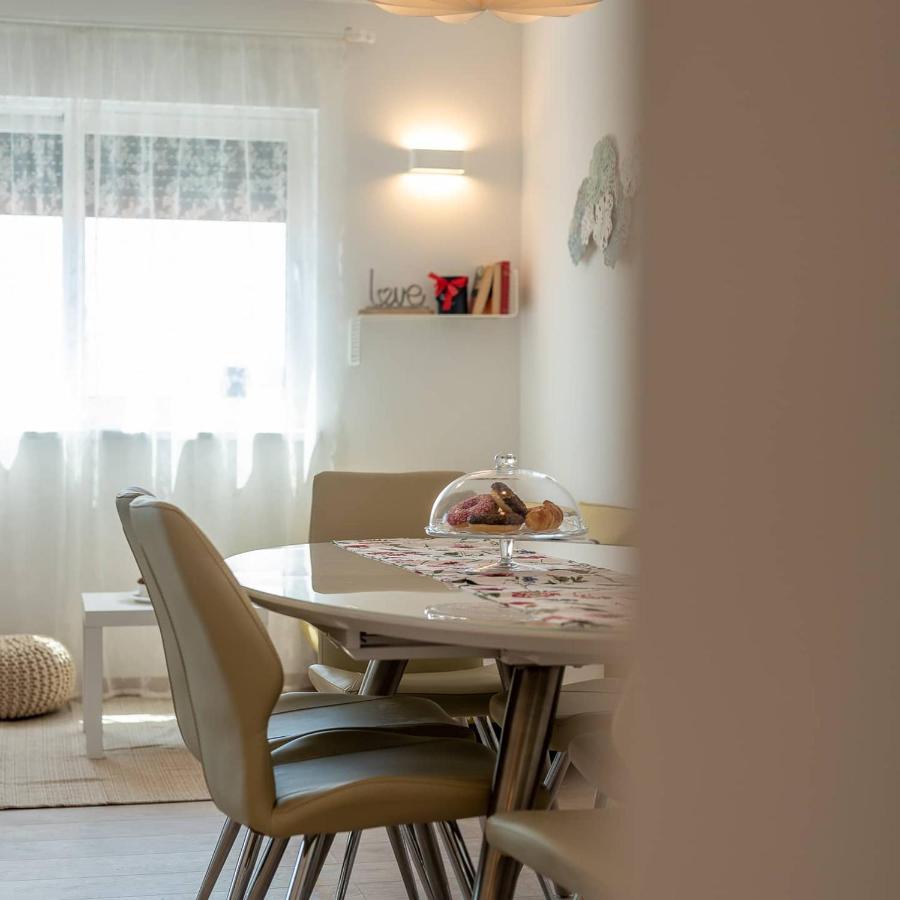 Апартаменты Apartman Lotos Трогир Экстерьер фото