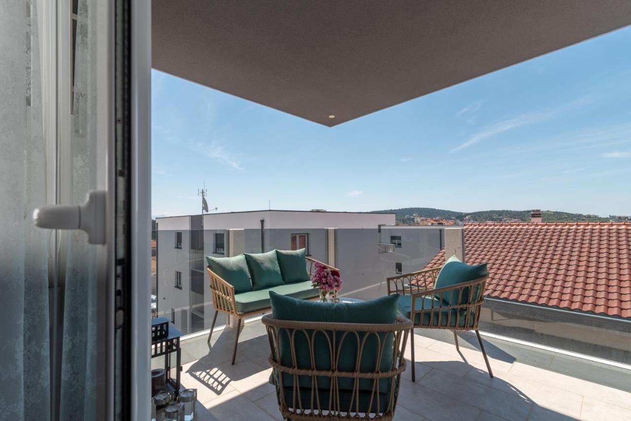 Апартаменты Apartman Lotos Трогир Экстерьер фото