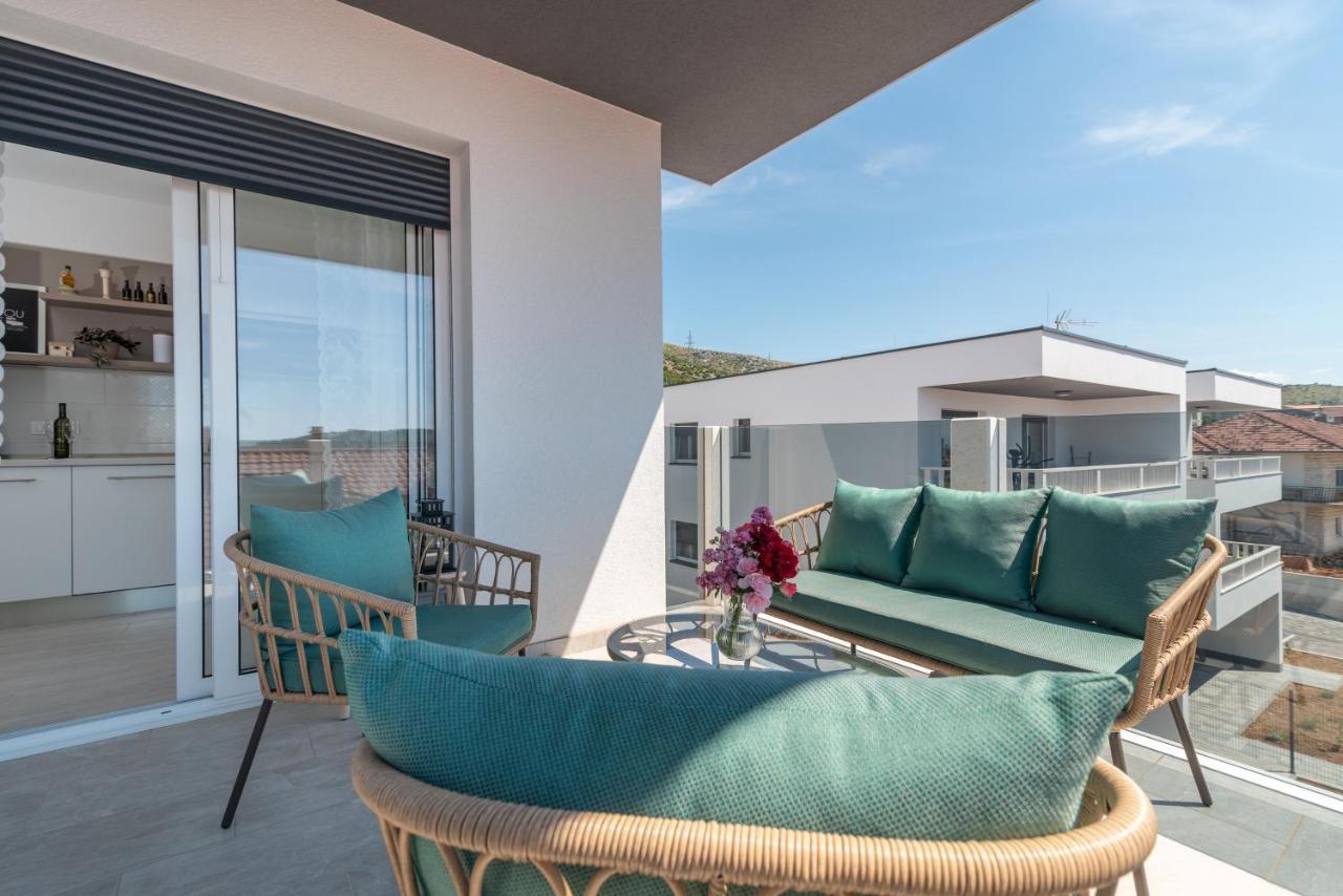 Апартаменты Apartman Lotos Трогир Экстерьер фото
